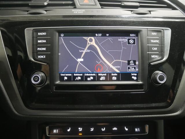 VOLKSWAGEN Touran 2016 Comfortline 1,4 TSI 110 kW (150 hv) DSG-automaatti