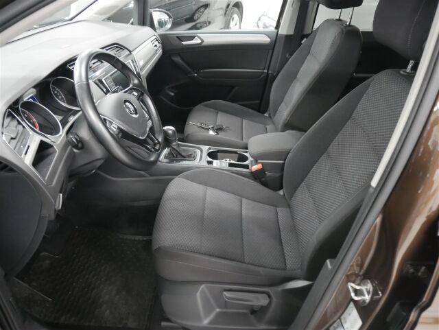 VOLKSWAGEN Touran 2016 Comfortline 1,4 TSI 110 kW (150 hv) DSG-automaatti