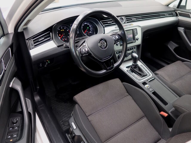 Volkswagen Passat 2016 Sedan Comfortline 1,4 TSI 92 kW (125 hv) DSG-automaatti