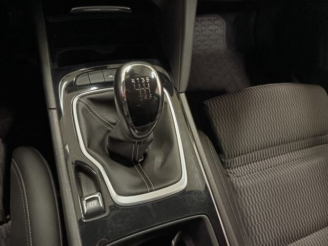 OPEL Insignia 2018 Grand Sport Enjoy 1,5 Turbo ECOTEC Start/Stop 121kW MT6**TYYLIKÄS BENSAPELI KAIKILLA MAUSTEILLA**