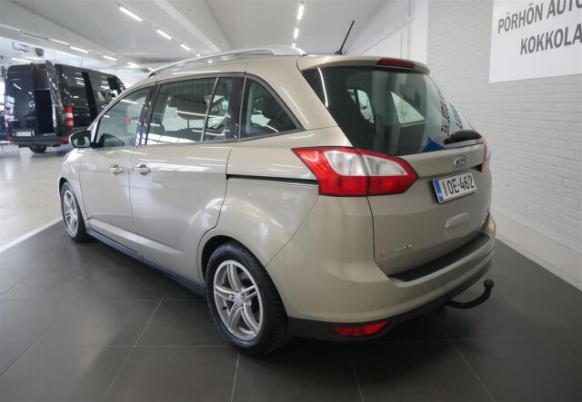FORD Grand C-Max 2018 1,0 EcoBoost 125 hv start/stop M6 Trend, todella vähän ajettu yksilö!