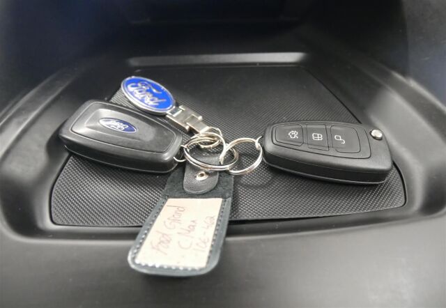 FORD Grand C-Max 2018 1,0 EcoBoost 125 hv start/stop M6 Trend, todella vähän ajettu yksilö!
