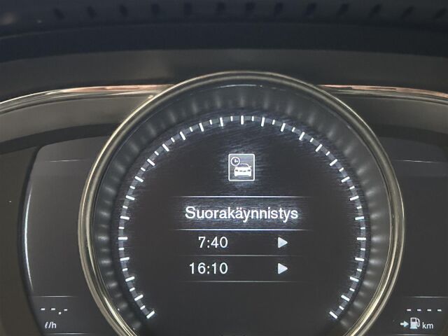VOLVO V60 2018 D3 Business Classic Summum aut / Webasto / Navi / Keyless Go / Nahkapenkit /