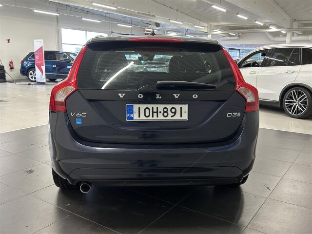 VOLVO V60 2018 D3 Business Classic Summum aut / Webasto / Navi / Keyless Go / Nahkapenkit /