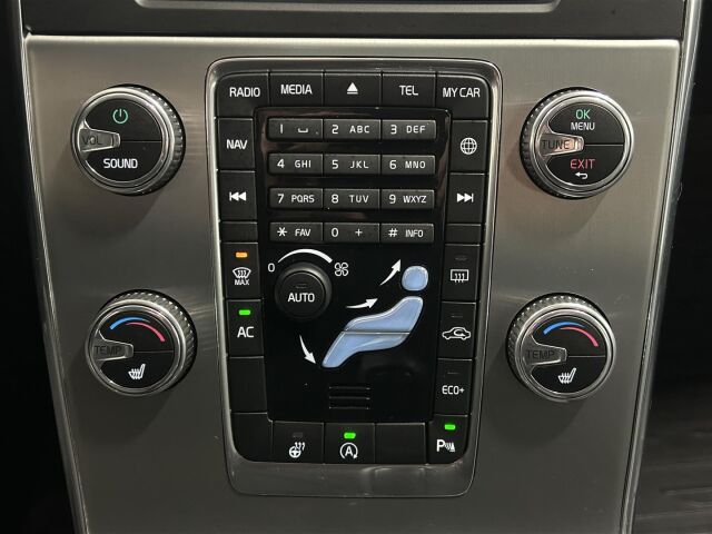 VOLVO V60 2018 D3 Business Classic Summum aut / Webasto / Navi / Keyless Go / Nahkapenkit /