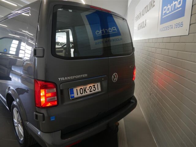VOLKSWAGEN Transporter 2018 umpipakettiauto Pitkä 2,0 TDI 150 kW 4Motion DSG "Winter Edition"