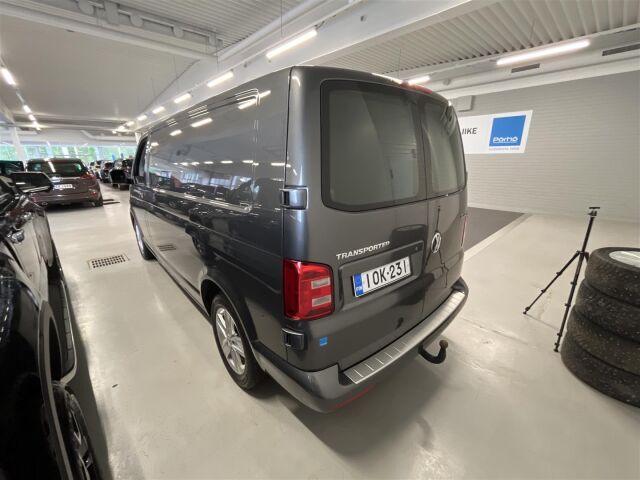 VOLKSWAGEN Transporter 2018 umpipakettiauto Pitkä 2,0 TDI 150 kW 4Motion DSG "Winter Edition"