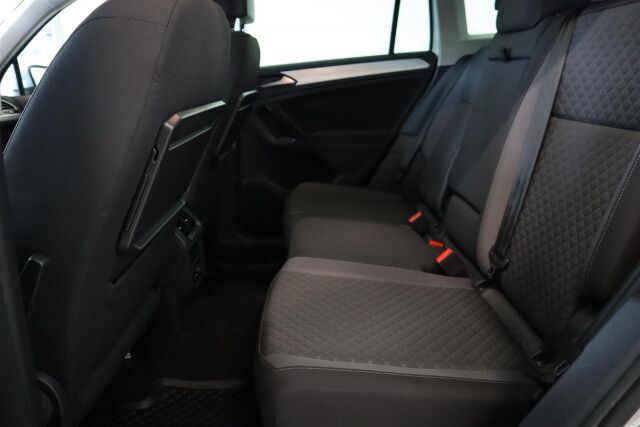 VOLKSWAGEN Tiguan 2019 Comfortline 2,0 TDI SCR 110 kW (150 hv) 4MOTION DSG-automaatti