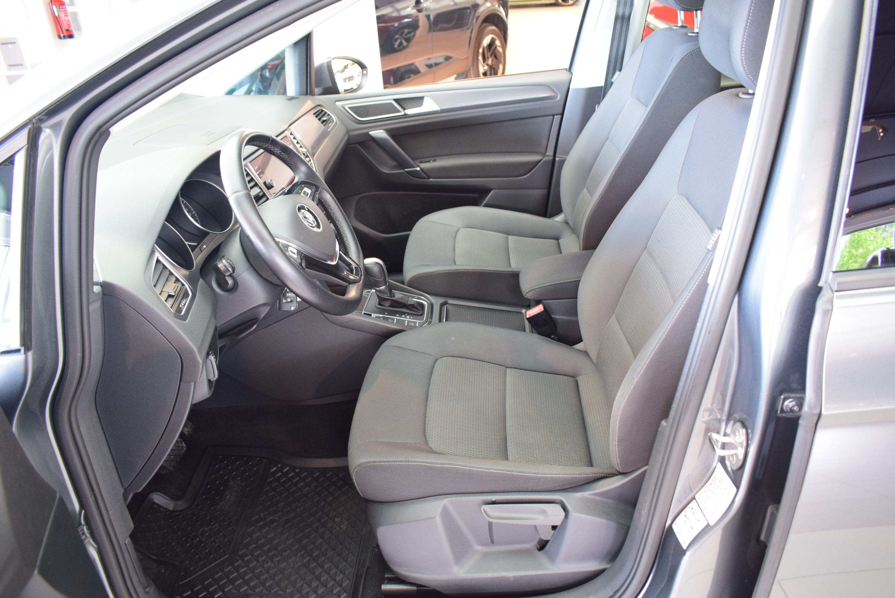 Volkswagen Golf Sportsvan 2018, kuva 6/9