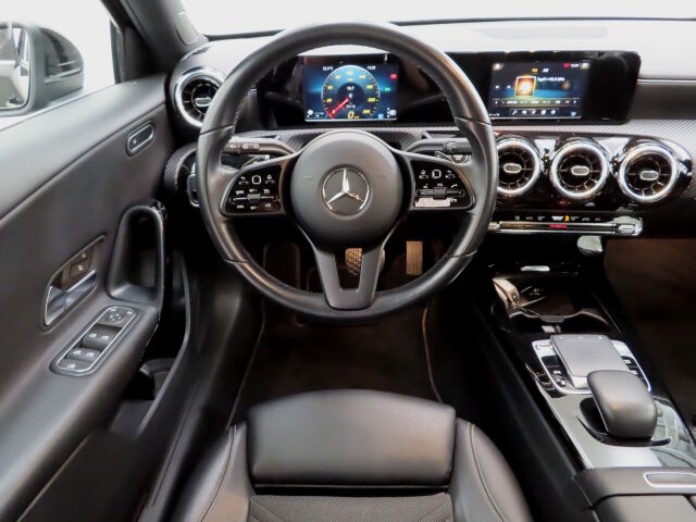 Mercedes-Benz A 2018 200 A Launch Edition Style