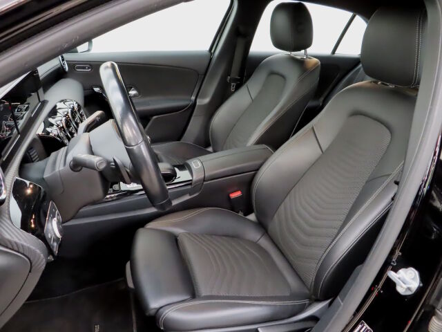 Mercedes-Benz A 2018 200 A Launch Edition Style