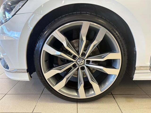VOLKSWAGEN Passat 2017 Variant R-Line 2,0 TDI 140 kW (190 hv) 4MOTION DSG-automaatti