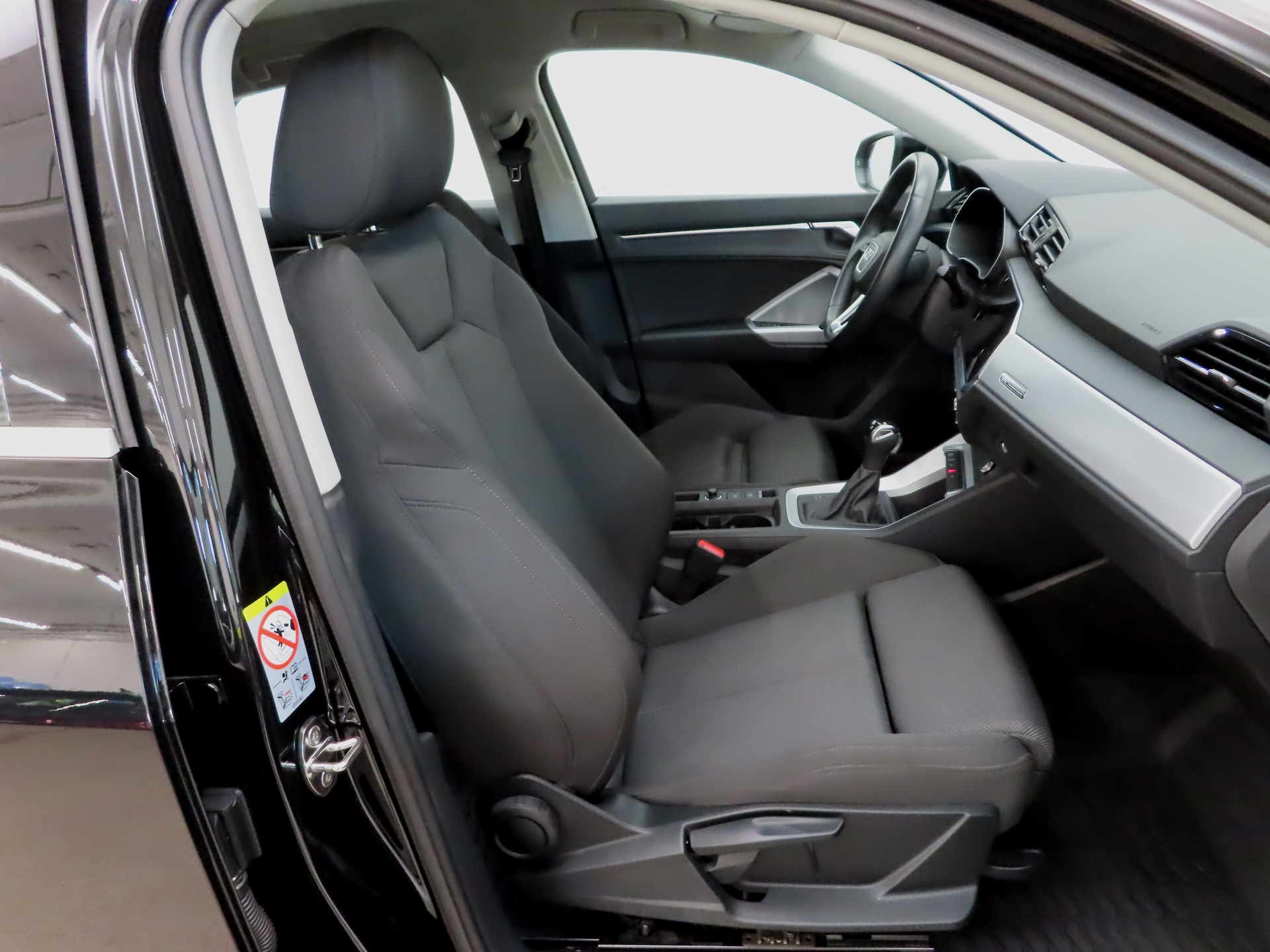 Audi Q3 2021, kuva 7/11