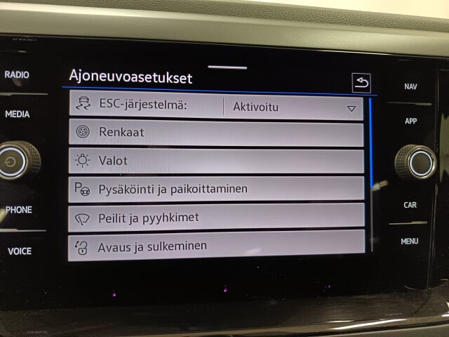 VOLKSWAGEN Taigo 2022 R-Line Business 1,5 TSI 110 kW DSG-automaatti