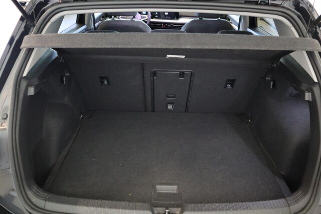 VOLKSWAGEN Golf 2021 Style Business 1,5 eTSI 96 kW (MHEV) DSG-automaatti