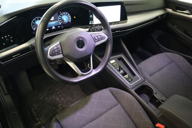VOLKSWAGEN Golf 2021 Style Business 1,5 eTSI 96 kW (MHEV) DSG-automaatti
