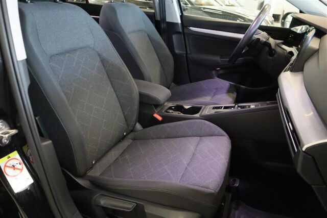 VOLKSWAGEN Golf 2021 Style Business 1,5 eTSI 96 kW (MHEV) DSG-automaatti