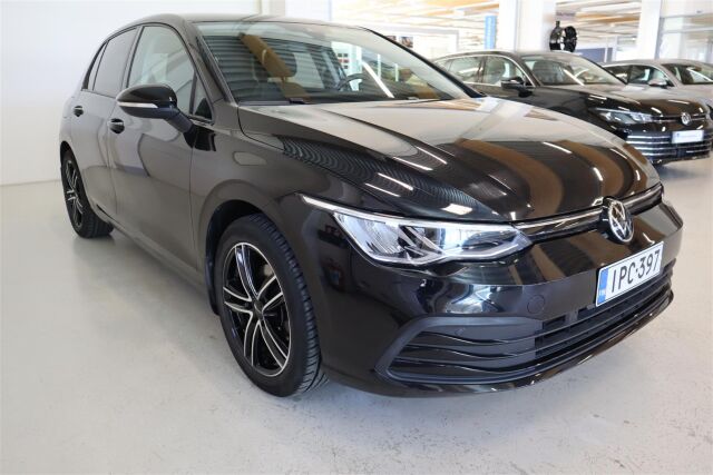 VOLKSWAGEN Golf 2021 Style Business 1,5 eTSI 96 kW (MHEV) DSG-automaatti