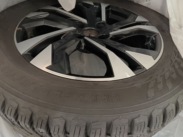 PEUGEOT 2008 2021 Allure Pack Motion PureTech 130 EAT8-automaatti
