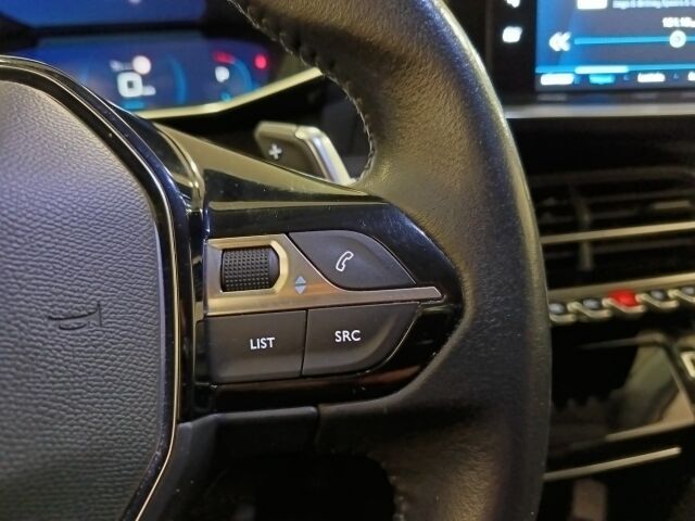 PEUGEOT 2008 2021 Allure Pack Motion PureTech 130 EAT8-automaatti