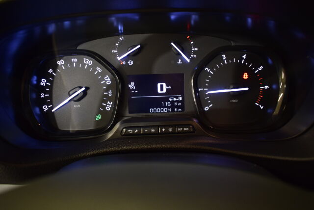 CITROEN JUMPY 2022 BlueHDi 145 M **TÄHÄN AUTOON KORKO NYT 1,9%**