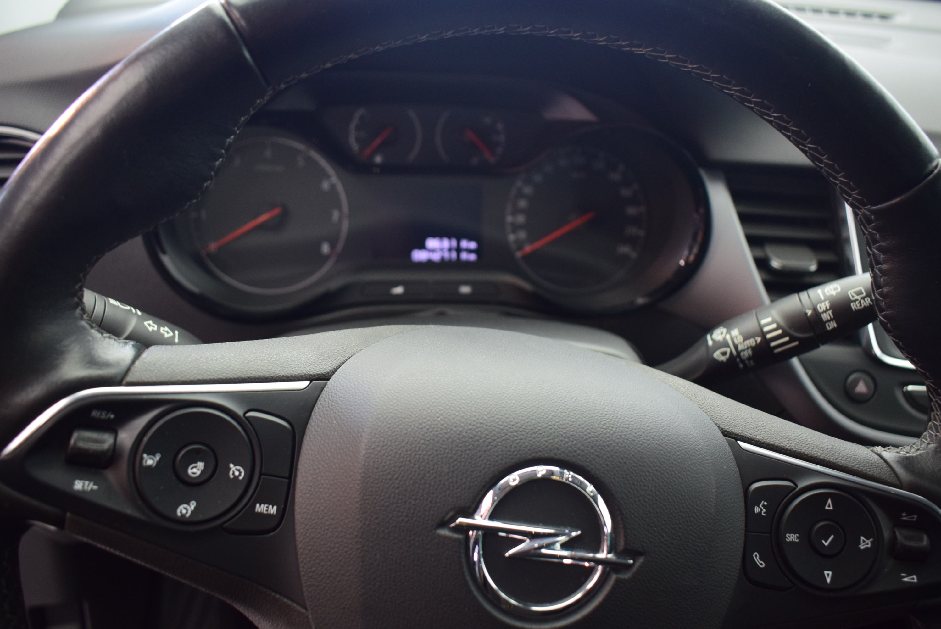 Opel Crossland 2020, bild 7/8