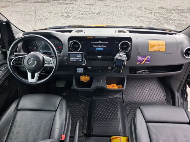 Mercedes-Benz Sprinter 2023 317CDI RWD-3,5/37 KB keskipitkä A2 A Tamlans 1+8 Esteetön/12 koulululaispaikkaa/Invahissi/Sis. Alv