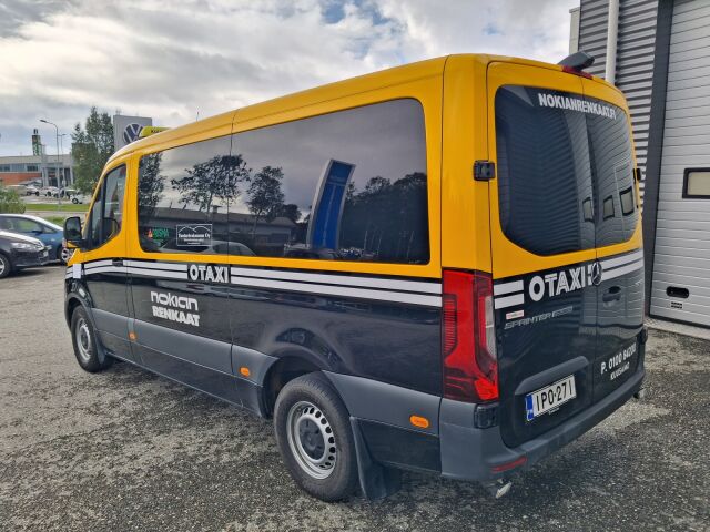 Mercedes-Benz Sprinter 2023 317CDI RWD-3,5/37 KB keskipitkä A2 A Tamlans 1+8 Esteetön/12 koulululaispaikkaa/Invahissi/Sis. Alv