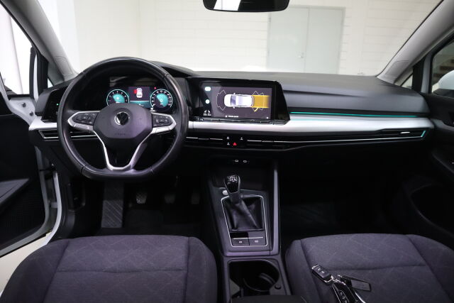 VOLKSWAGEN Golf 2023 Comfort 1,0 TSI 81 kW