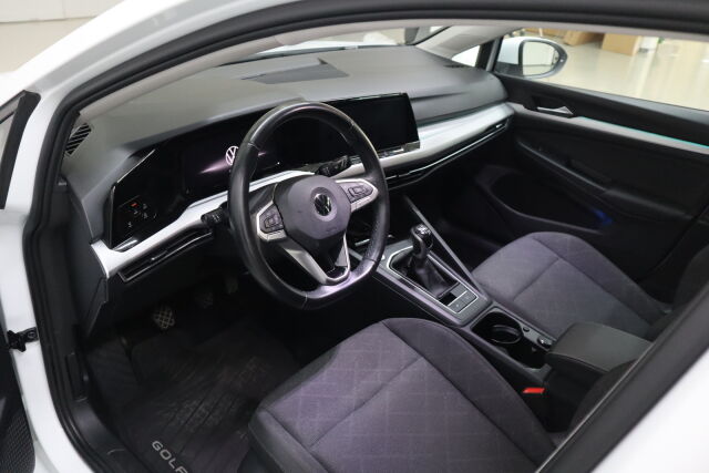 VOLKSWAGEN Golf 2023 Comfort 1,0 TSI 81 kW