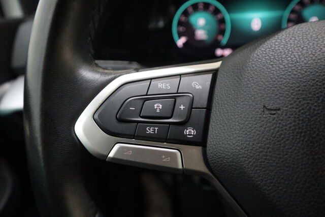 VOLKSWAGEN Golf 2023 Comfort 1,0 TSI 81 kW