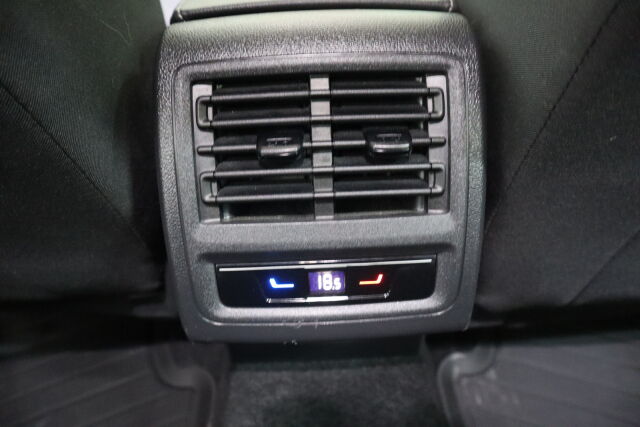 VOLKSWAGEN Golf 2023 Comfort 1,0 TSI 81 kW