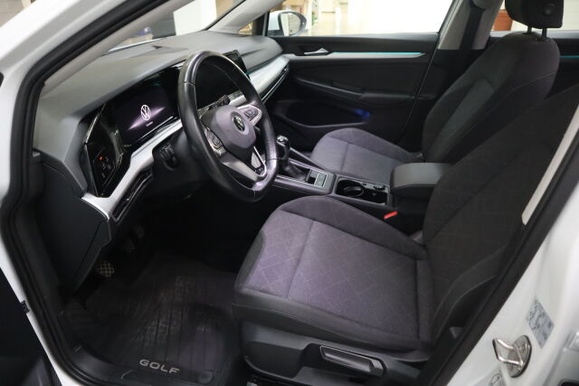 VOLKSWAGEN Golf 2023 Comfort 1,0 TSI 81 kW