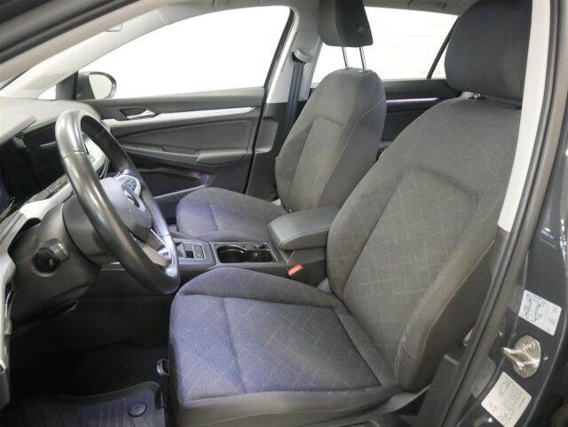 VOLKSWAGEN Golf 2022 Variant Comfort 1,0 TSI 81 kW, webasto, adapt.vakkari, Pörhö takuu!