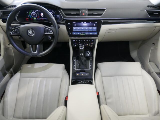 SKODA Superb 2020 1,4 TSI L&K iV DSG Autom.