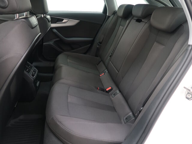 AUDI A4 2022 Avant Progress 35 TFSI 110kW MHEV S tronic