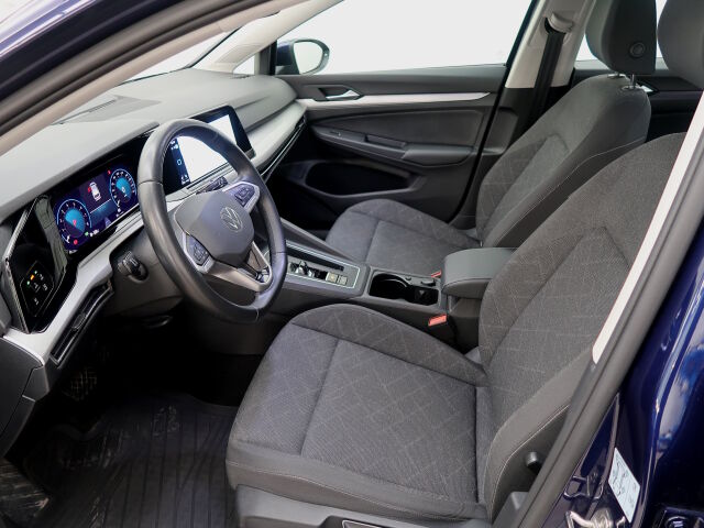 Volkswagen Golf 2023 Variant Comfort Business 1,0 eTSI (MHEV) 81 kW DSG-automaatti