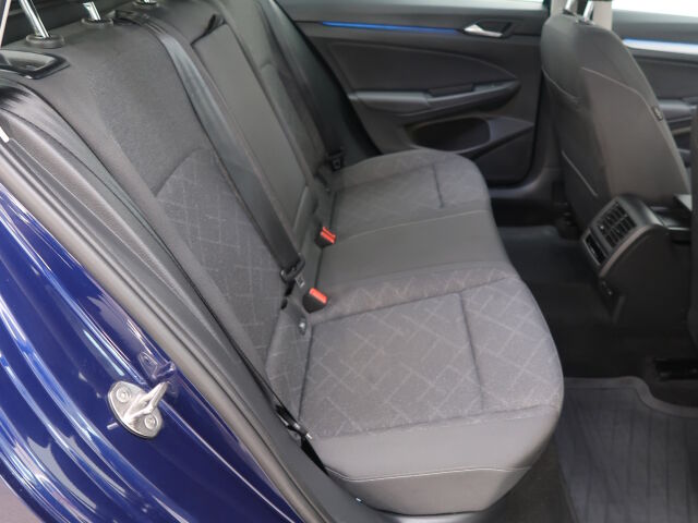 Volkswagen Golf 2023 Variant Comfort Business 1,0 eTSI (MHEV) 81 kW DSG-automaatti