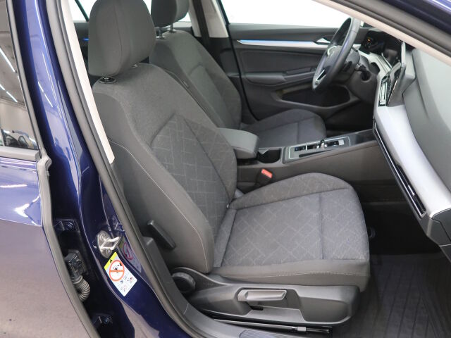 Volkswagen Golf 2023 Variant Comfort Business 1,0 eTSI (MHEV) 81 kW DSG-automaatti