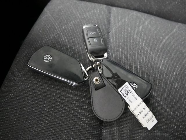 Volkswagen Golf 2023 Variant Comfort Business 1,0 eTSI (MHEV) 81 kW DSG-automaatti