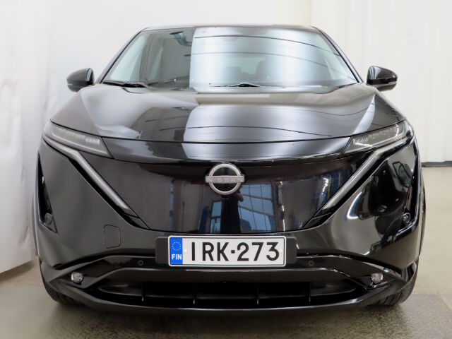 Nissan Ariya 2023 63kWh Advance 2WD