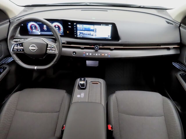 Nissan Ariya 2023 63kWh Advance 2WD