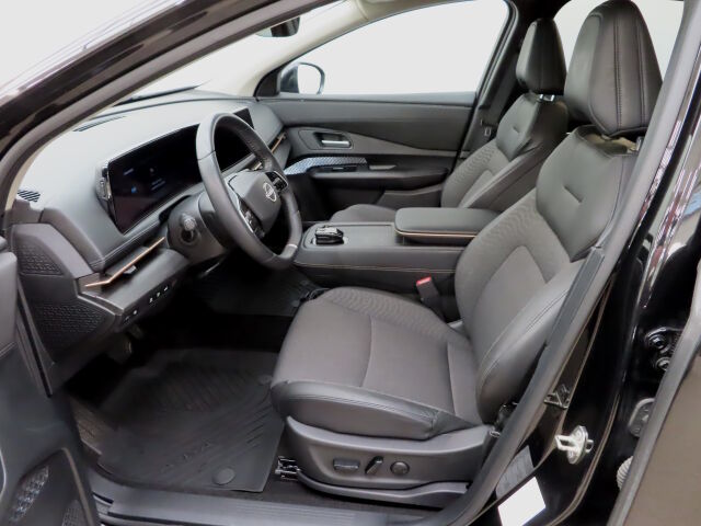 Nissan Ariya 2023 63kWh Advance 2WD
