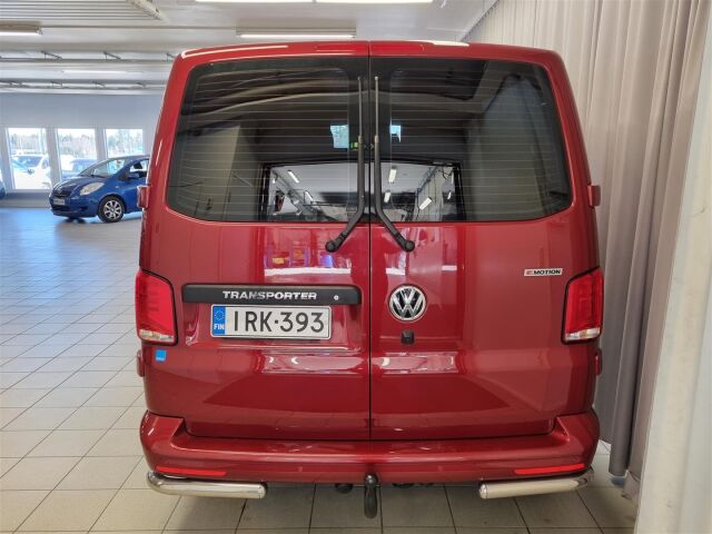 VOLKSWAGEN Transporter 2023 umpipakettiauto Pitkä 2,0 TDI 110 kW 4Motion DSG 204M * ALV/ ACC / Webasto / P-Kamera