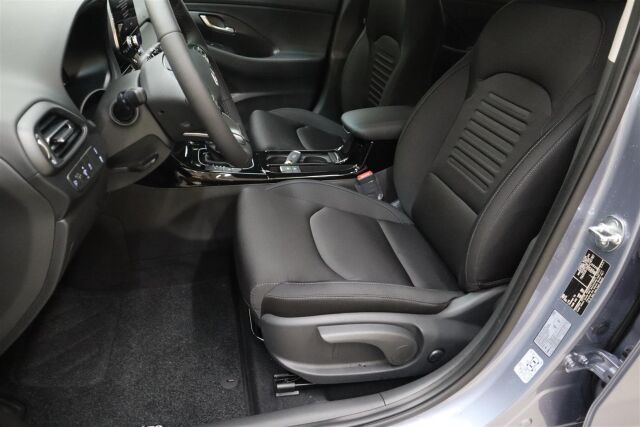 Hyundai i30 Wagon 2025 1.0 T-GDi 100 hv 7DCT-aut. Comfort MY25