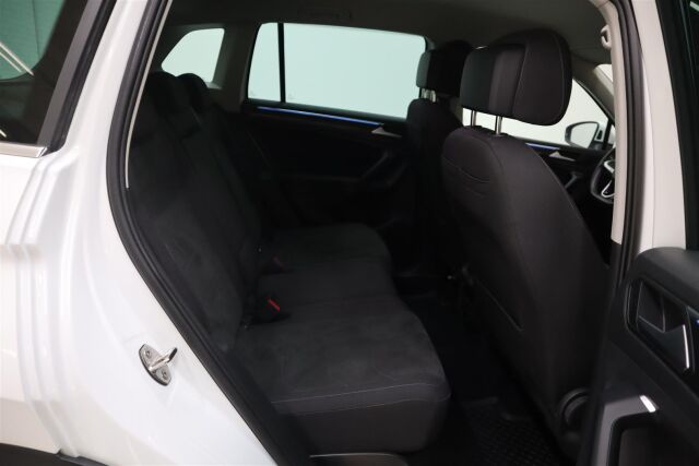 VOLKSWAGEN Tiguan 2023 Style eHybrid 180 kW DSG-automaatti