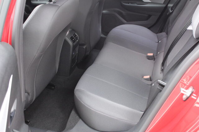 Opel Astra 2023 5-ov Innovation 180 A PHEV