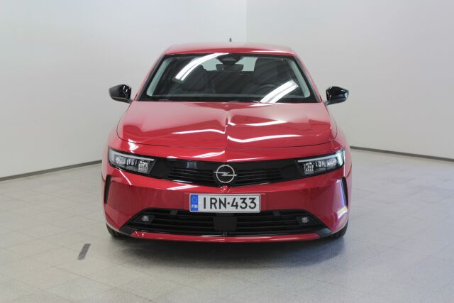 Opel Astra 2023 5-ov Innovation 180 A PHEV