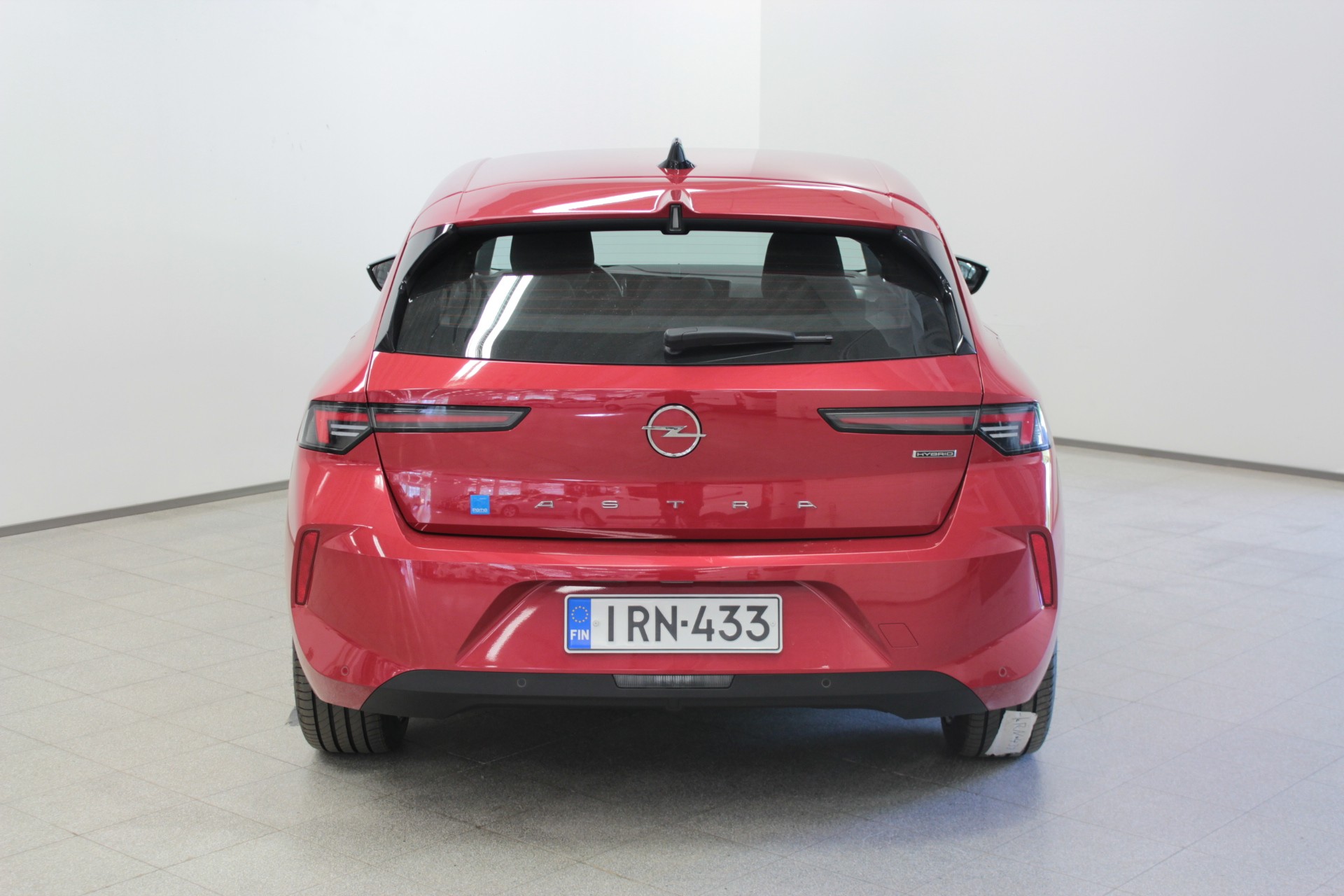 Opel Astra 5-ov Innovation 180 A PHEV 2023, kuva 4/11