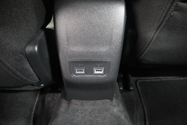 Peugeot e-2008 2023 Active 54 kWh 156 Automaatti